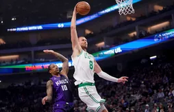 Kristaps Porzingis monte en température