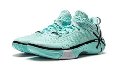 Li-Ning tâte le terrain avec la « Wade Shadow 6 »