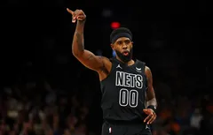 Royce O’Neale et David Roddy arrivent aux Suns