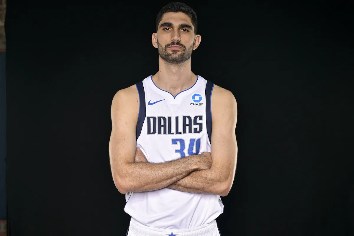 Santi Aldama entame son aventure avec les Mavs en douceur