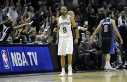 Tony Parker fête la naissance de son fils avec une victoire