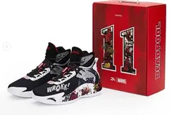 Anta : Deadpool s’accroche aux chaussures de Klay Thompson