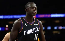 Pourquoi les Suns ne font-ils pas jouer Khaman Maluach ?