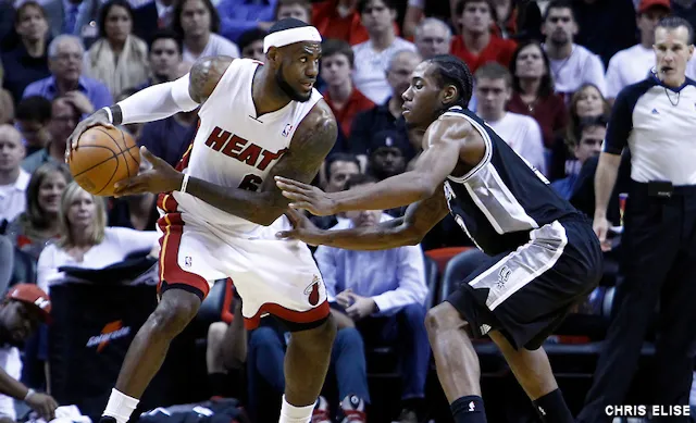 Kawhi Leonard face à LeBron James