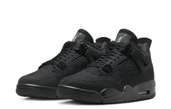 La Air Jordan 4 « Black Cat » retombe sur ses pattes