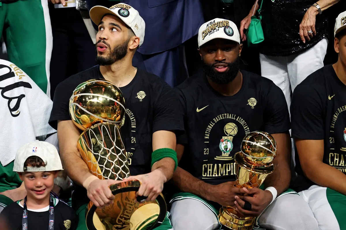 Jayson Tatum et Jaylen Brown