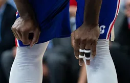Le doigt disloqué, Joel Embiid espère que les ligaments ne sont pas touchés