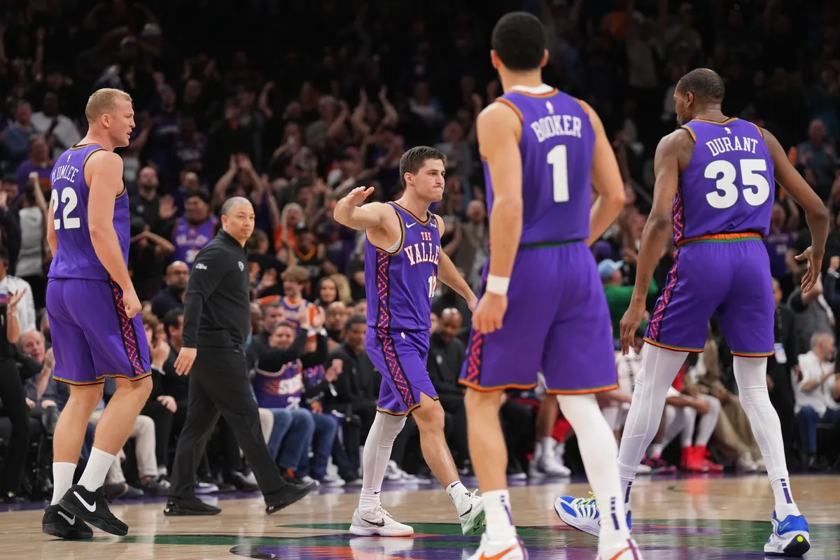 Collin Gillespie avec les Suns