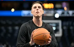 Zach Collins sanctionné pour son doigt d’honneur aux arbitres