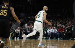 Derrick White toujours bouillant derrière l’arc