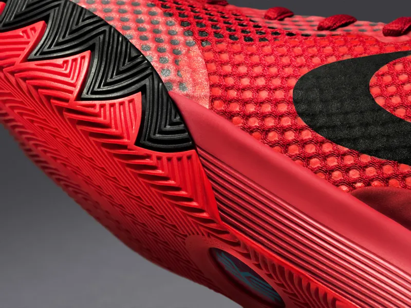 SP15_BB_KYRIE_1_705277-606_Detail_4_35589