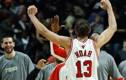 LeBron James au repos, Chicago l’emporte à l’arraché pour garder espoir