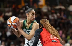 Même malade, Skylar Diggins était trop clutch pour le Dream