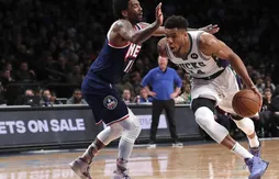 Giannis Antetokounmpo fait la totale aux Nets !