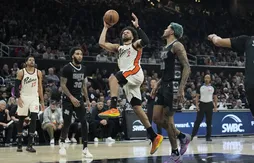 Laminés aux rebonds, les Spurs s’inclinent face aux Pistons