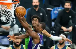 Karl-Anthony Towns et les Wolves dominent le “money time” face aux Kings