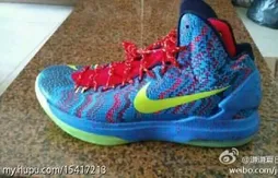 Nike : la très bariolée Zoom KD V “Christmas” se dévoile, une KD V basse en préparation