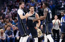 Les Mavericks envoient un message à… leur coach