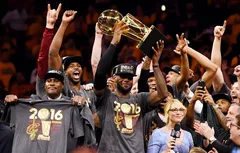 Les Cavs 2016 fêtent les dix ans du titre… en l’absence de Kyrie Irving