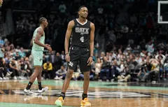 De’Aaron Fox pensait avoir donné la victoire aux Spurs à Charlotte…