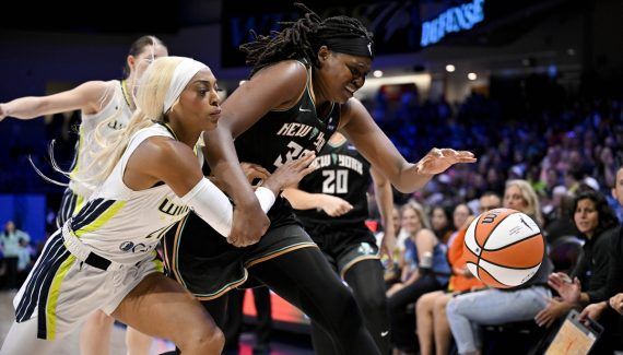 Encore un « comeback » raté pour New York, vaincu à Dallas