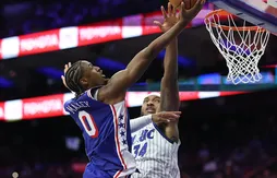 En mode Allen Iverson, Tyrese Maxey (43 points) torpille le Magic