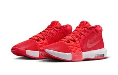 Un coloris rouge flamboyant pour la nouvelle LeBron Witness 8