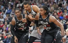 Les Spurs reçus 10 sur 10 à Toronto !