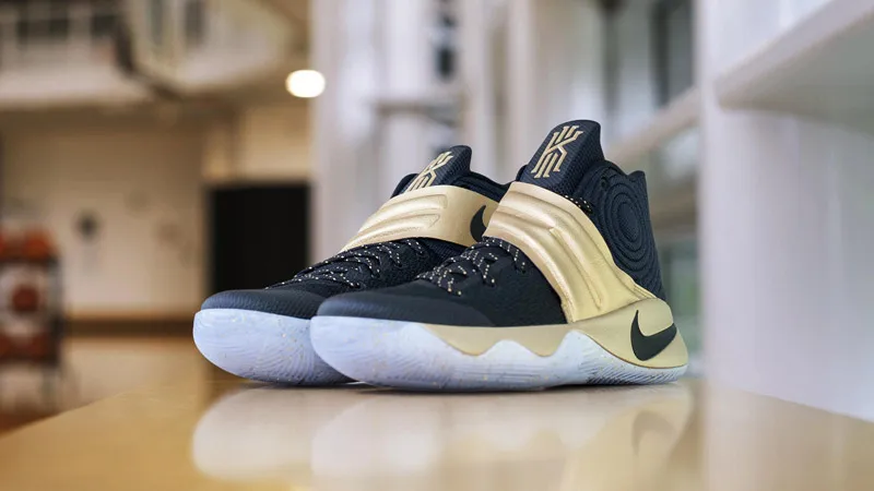 Kyrie_Navy_Gold_DSC_4262_hd_1600