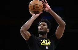 Damian Jones reste au Jazz