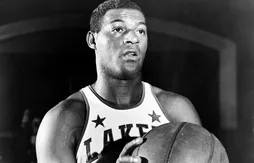 Le 14 avril 1962, Elgin Baylor s’empare du record des Finals NBA avec 61 points contre les Celtics