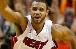 Malik Allen prend la place de Juwan Howard à Miami