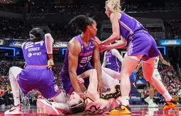 Stephanie White s’emporte face aux coups reçus par Caitlin Clark