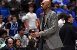 Jerry Stackhouse prend la porte