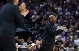 Mike Brown encore perdu dans ses rotations