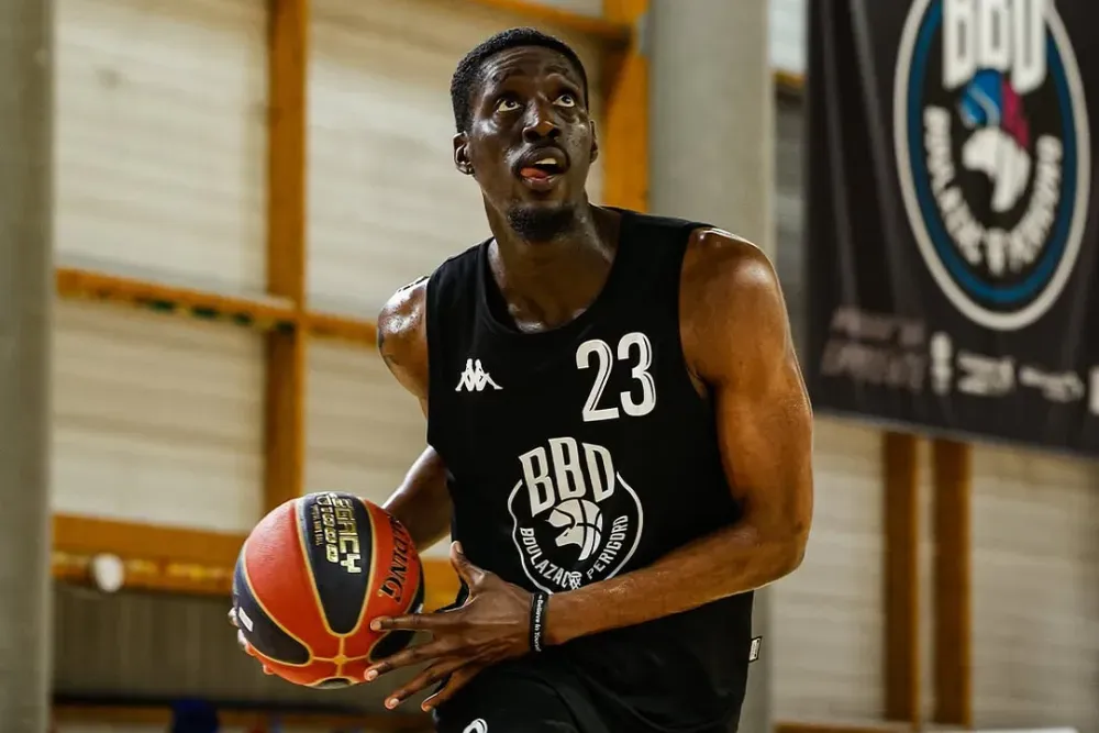 tony snell