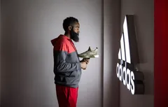 La Crazylight portée par James Harden au concours à 3 points arrive