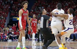 Jaxson Hayes expulsé après une vilaine faute sur Jae Crowder