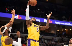 Triple-doubles | LeBron James dans le club des 100