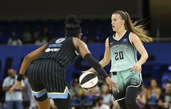 Devant une affluence record, le Liberty gâche le nouveau “double-double” d’Angel Reese