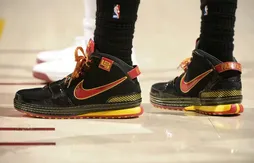Chaussures : LeBron James a ressorti un vieux modèle face aux Cavs