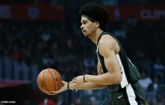 Qui sera le pivot titulaire des Nets ?