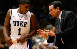 Kyrie Irving rend hommage à Coach K.