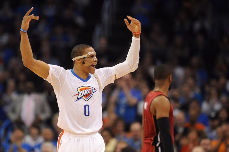 OKC - Miami  : Russell Westbrook reste sur sa planète triple double