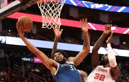 Les Wolves donnent une leçon aux Rockets !