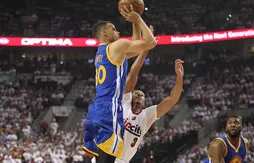 Portland – Golden State : Stephen Curry dans la légende !