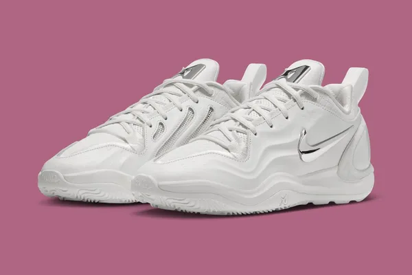 La Nike A’Two lance la collection « White Label »