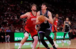 De plus en plus indispensable, Maxime Raynaud bientôt titulaire ?