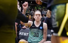 Touchée au genou, Breanna Stewart pourrait être absente plusieurs semaines