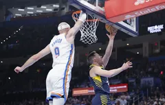 Alex Caruso et T.J. McConnell, frères d’armes